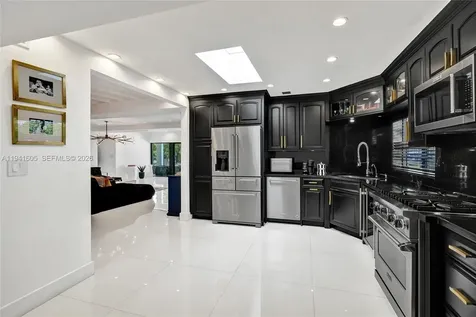 19130 NE 21st Avenue North Miami Beach FL 33179