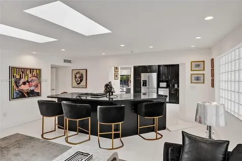 19130 NE 21st Avenue North Miami Beach FL 33179