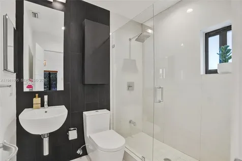 19130 NE 21st Avenue North Miami Beach FL 33179