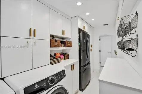 19130 NE 21st Avenue North Miami Beach FL 33179