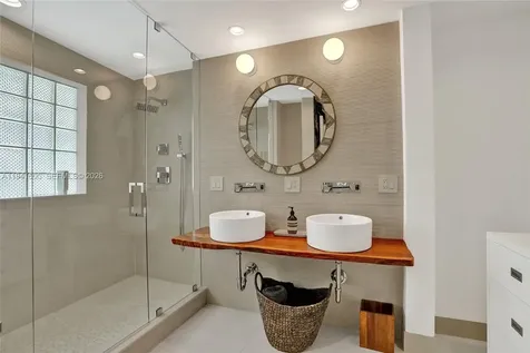 19130 NE 21st Avenue North Miami Beach FL 33179