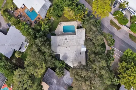 19130 NE 21st Avenue North Miami Beach FL 33179