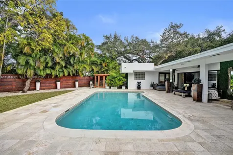 19130 NE 21st Avenue North Miami Beach FL 33179