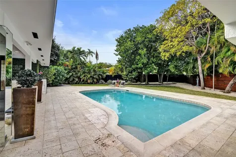 19130 NE 21st Avenue North Miami Beach FL 33179