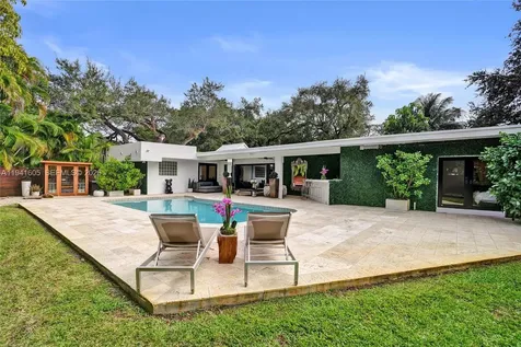 19130 NE 21st Avenue North Miami Beach FL 33179