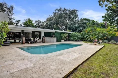 19130 NE 21st Avenue North Miami Beach FL 33179