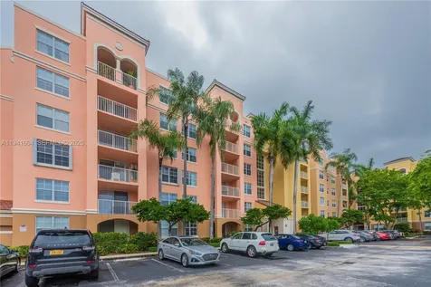 19601 E Country Club Drive Aventura FL 33180