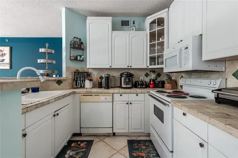 19601 E Country Club Drive Aventura FL 33180