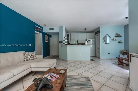 19601 E Country Club Drive Aventura FL 33180