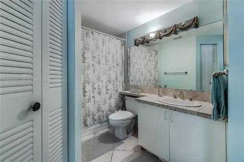 19601 E Country Club Drive Aventura FL 33180