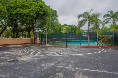 19601 E Country Club Drive Aventura FL 33180