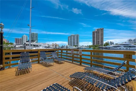 19601 E Country Club Drive Aventura FL 33180