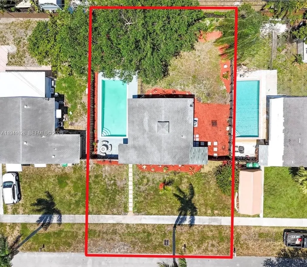 5621 SW 38th Court Davie FL 33314