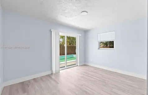 5621 SW 38th Court Davie FL 33314