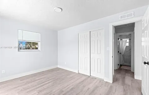 5621 SW 38th Court Davie FL 33314