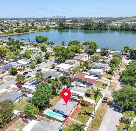 5621 SW 38th Court Davie FL 33314