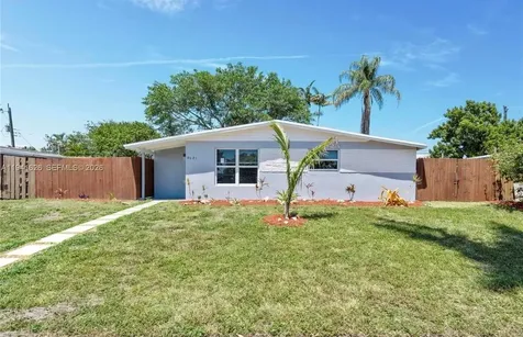 5621 SW 38th Court Davie FL 33314