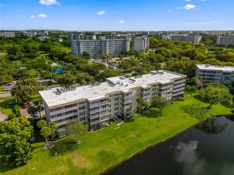4030 W Palm Aire Drive Pompano Beach FL 33069
