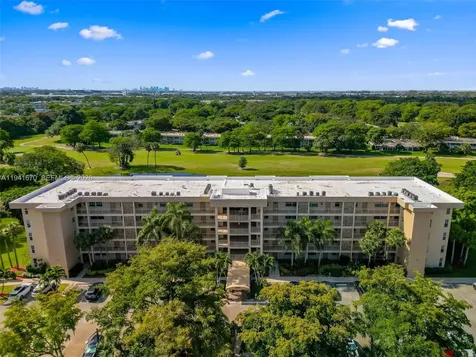 4030 W Palm Aire Drive Pompano Beach FL 33069