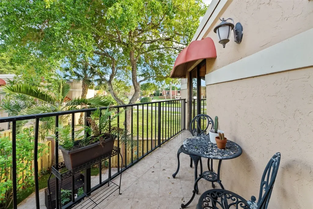 8189 Thames Boulevard Boca Raton FL 33433
