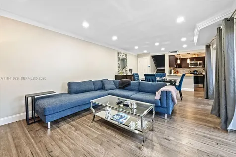 8189 Thames Boulevard Boca Raton FL 33433