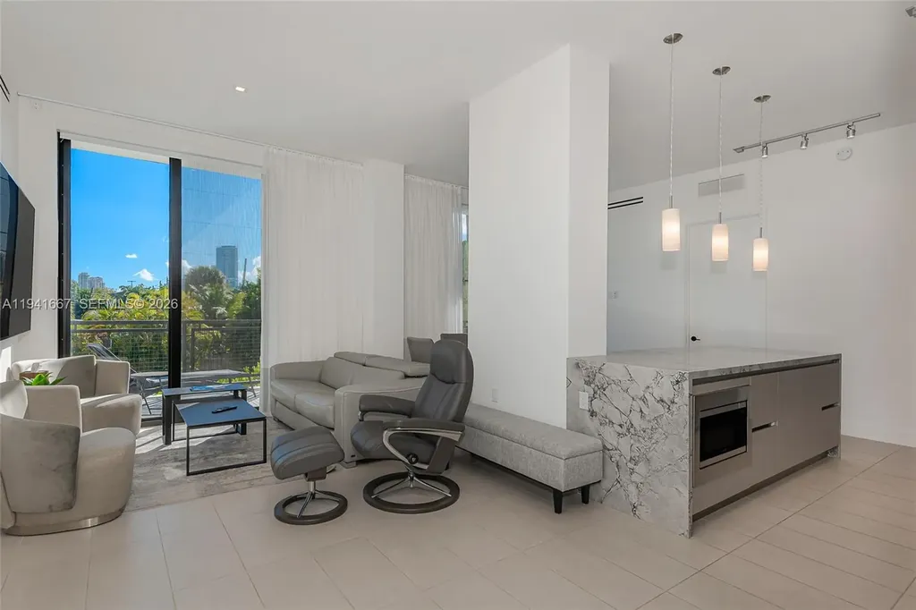 1030 15th Street Miami Beach FL 33139
