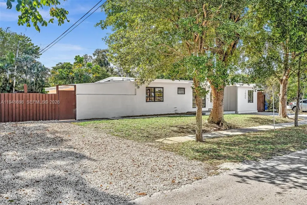 1600 SW 9th Street Fort Lauderdale FL 33312