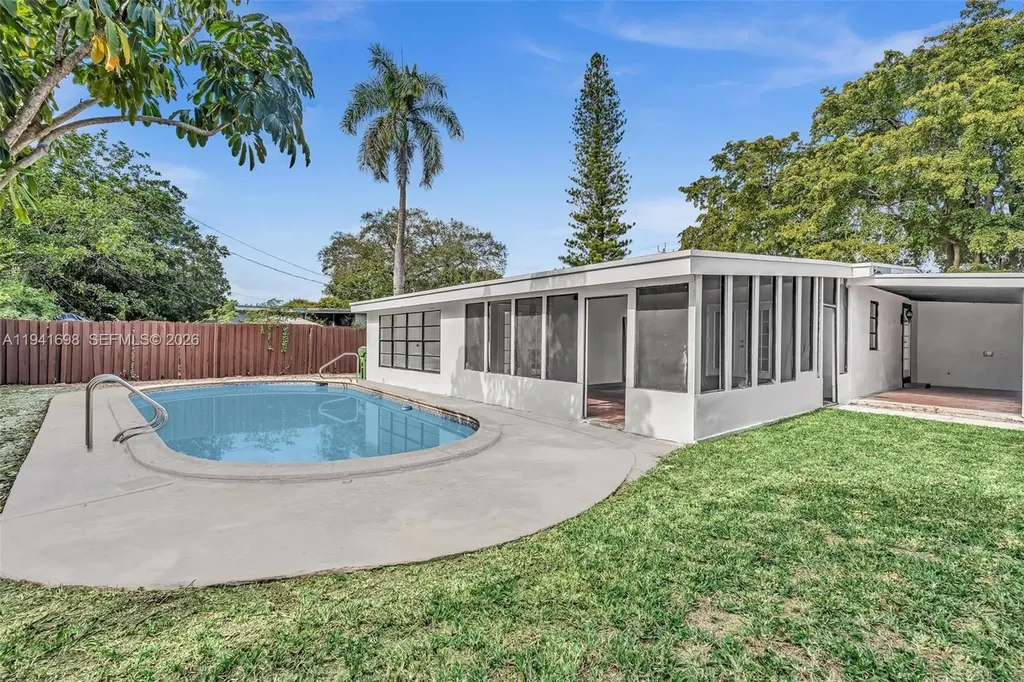 1600 SW 9th Street Fort Lauderdale FL 33312