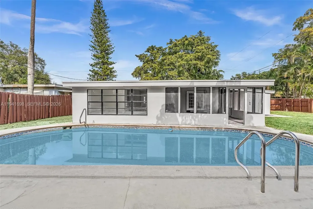 1600 SW 9th Street Fort Lauderdale FL 33312