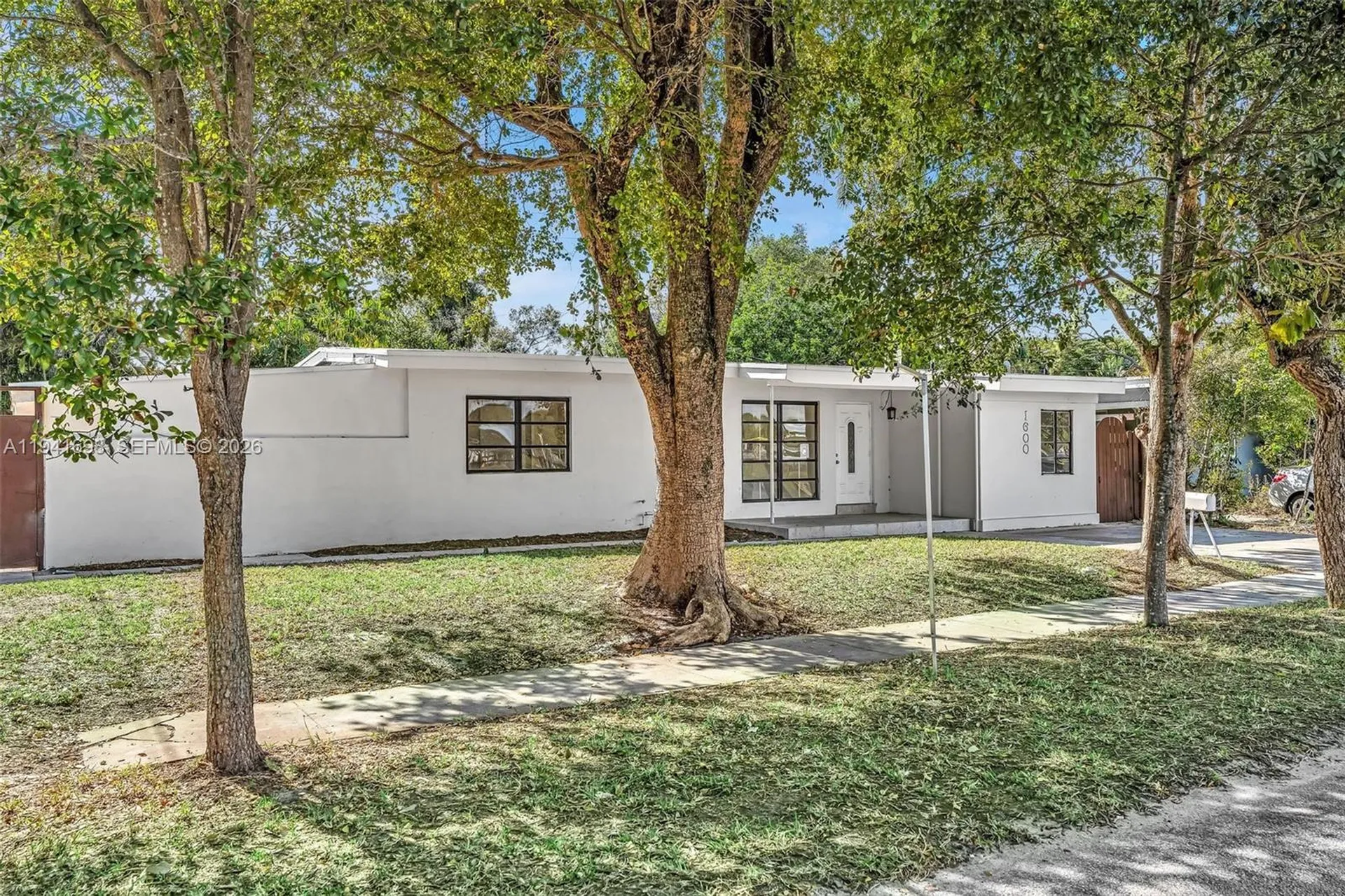 1600 SW 9th Street Fort Lauderdale FL 33312