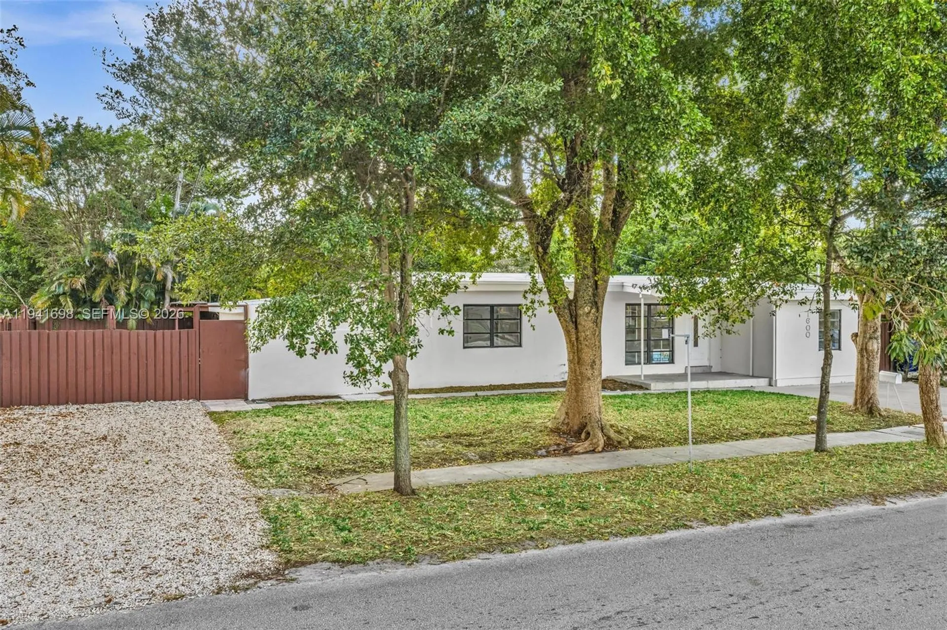 1600 SW 9th Street Fort Lauderdale FL 33312