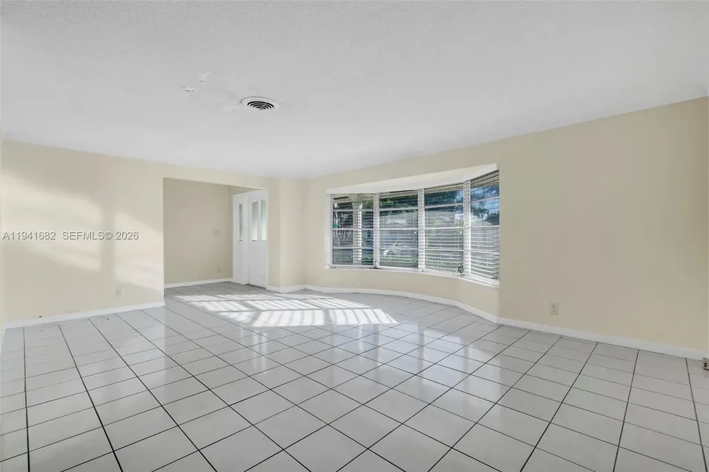 5561 NE 26th Avenue Fort Lauderdale FL 33308