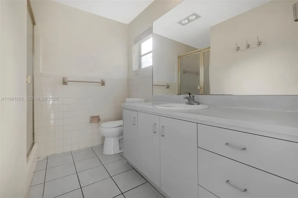 5561 NE 26th Avenue Fort Lauderdale FL 33308