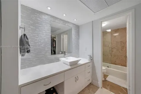5701 Collins Avenue Miami Beach FL 33140