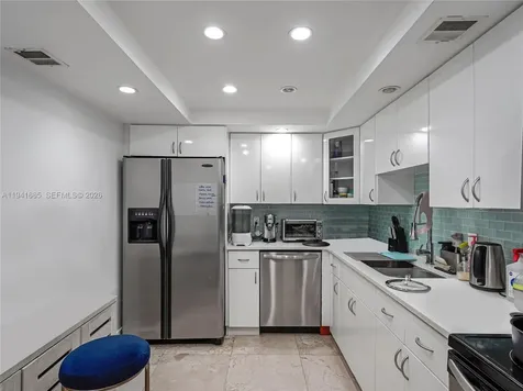 5701 Collins Avenue Miami Beach FL 33140