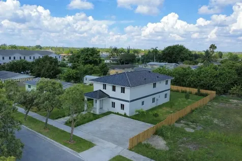 722 NW 6 Court Florida City FL 33034