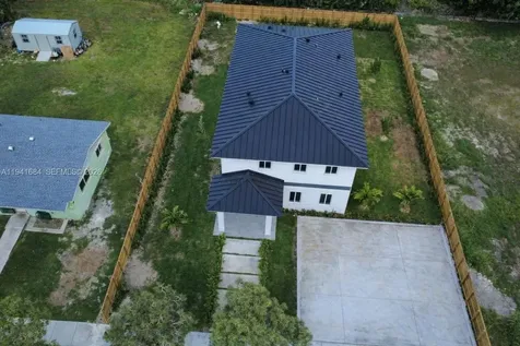 722 NW 6 Court Florida City FL 33034