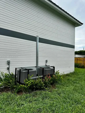 722 NW 6 Court Florida City FL 33034