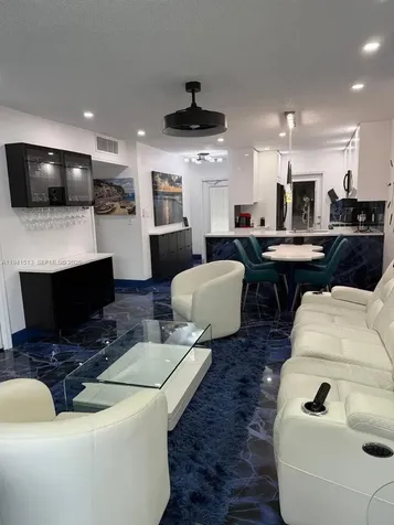 5121 W Oakland Park Boulevard Lauderdale Lakes FL 33313