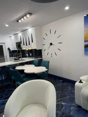 5121 W Oakland Park Boulevard Lauderdale Lakes FL 33313