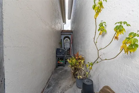 16256 SW 97th Street Miami FL 33196