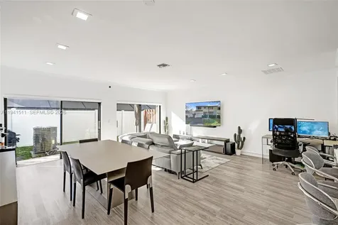 21150 Jib Court Aventura FL 33180