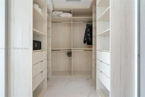 18975 Collins Avenue Sunny Isles Beach FL 33160