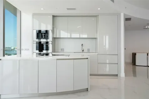 18975 Collins Avenue Sunny Isles Beach FL 33160