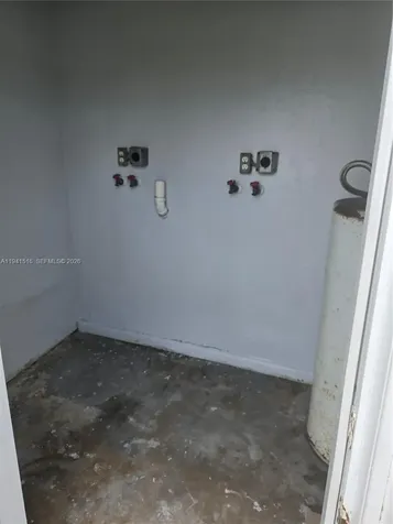1420 NW 111th Street Miami FL 33167