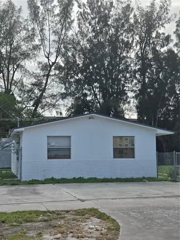 1420 NW 111th Street Miami FL 33167
