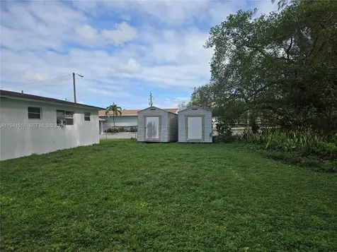 1420 NW 111th Street Miami FL 33167