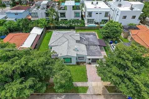 3050 SW 21st Street Miami FL 33145
