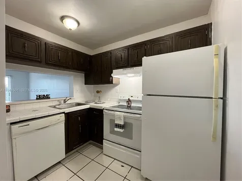 492 NW 165th Street Road Miami FL 33169