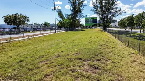 28,000 Square Feet Of Vacant Land Available For Lease Palmetto Bay FL 33157